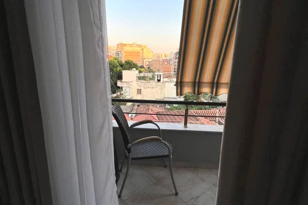 Shtepi me qera Apartament ne Tirane, Garsoniere, Mobilimi E mobiluar, Pagesa 50,000  Leke.