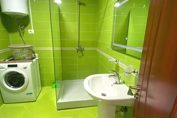 Shtepi me qera Apartament ne Tirane, 2+1, Mobilimi E mobiluar, Pagesa 50,000  Leke.