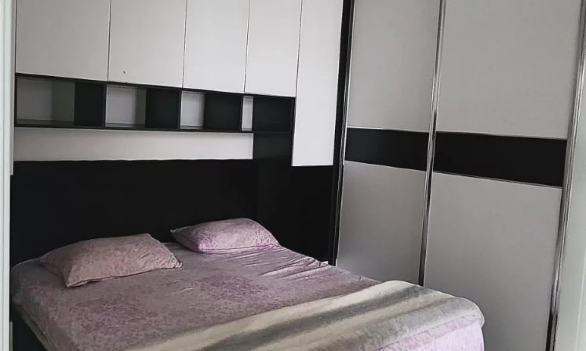 Shtepi me qera Apartament ne Tirane, 2+1, Mobilimi E mobiluar, Pagesa 550  Euro.