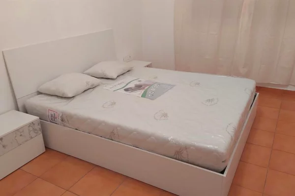 Jepet me qera apartament  2+1+2 Astir 