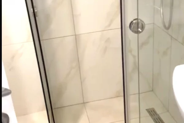 Shtepi me qera Apartament ne Tirane, 1+1, Mobilimi E mobiluar, Pagesa 50,000  Leke.