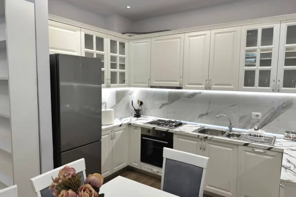 Shtepi me qera Apartament ne Tirane, 2+1, Mobilimi E mobiluar, Pagesa 60,000  Leke.