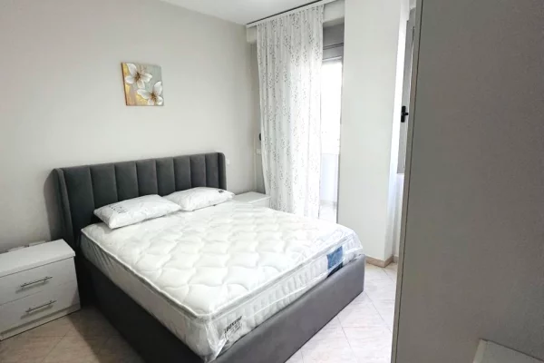 Shtepi me qera Apartament ne Tirane, 1+1, Mobilimi E mobiluar, Pagesa 58,000  Leke.