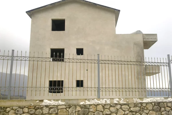 Truall ose Toke ne Vlore - 450,000 Euro