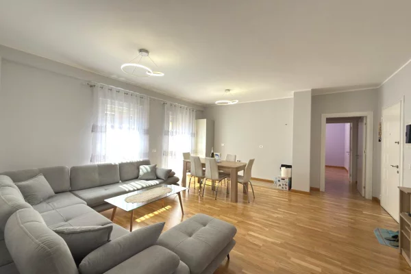 Shtepi ne shitje 3+1 ne Tirane - 318,500 Euro