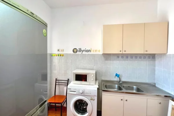Shtepi me qera Apartament ne Tirane, 2+1, Mobilimi E mobiluar, Pagesa 600  Euro.