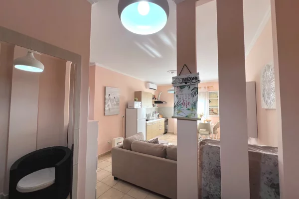 APARTAMENT 1+1 ME QIRA – LAGJIA 13, DURRËS | PRANË DETIT
