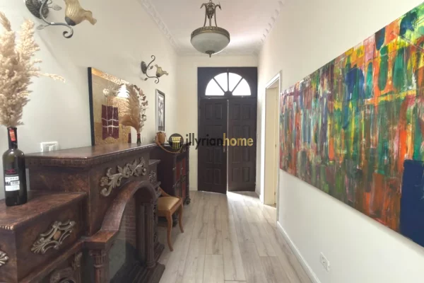 Shtepi me qera Apartament ne Tirane, 2+1, Mobilimi E mobiluar, Pagesa 70,000  Leke.