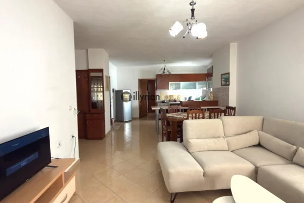 Shtepi ne shitje Apartament ne Pogradec, 2+1, Mobilimi E mobiluar, Pagesa 110,000  Euro.
