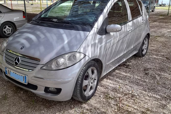 Auto in Vendita a Tirana - 2,500 Euro