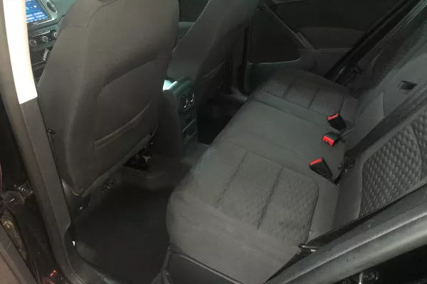 Auto in Vendita a Tirana, Volkswagen, 2010 Benzine,Kambio Automatik Pagamento 6,800  Euro.