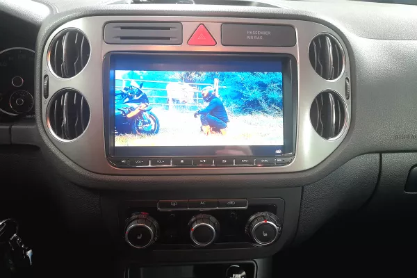 Auto in Vendita a Tirana, Volkswagen, 2010 Benzine,Kambio Automatik Pagamento 6,800  Euro.