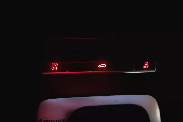 Auto in Vendita a Tirana, Volkswagen, 2010 Benzine,Kambio Automatik Pagamento 6,800  Euro.