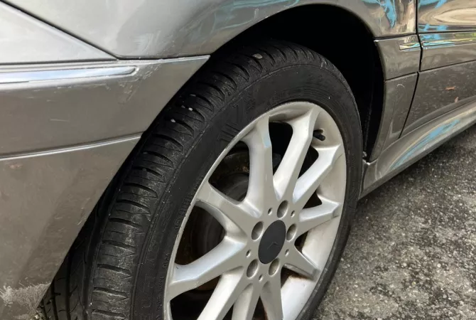 Auto in Vendita a Tirana, Mercedes-Benz, 2005 Diesel,Kambio Automatik Pagamento 320,000  Leke.