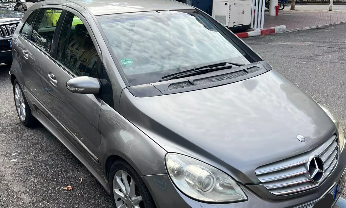 Auto in Vendita a Tirana, Mercedes-Benz, 2005 Diesel,Kambio Automatik Pagamento 320,000  Leke.