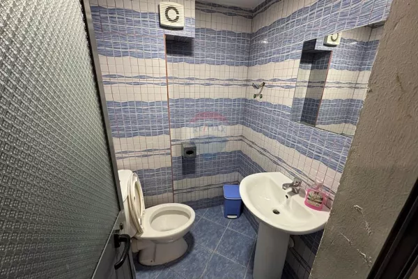 Dyqan - Per Shitje - Astir, Tirane