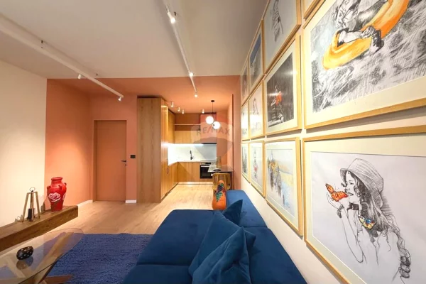 Ish Ekspozita, Tirane, Apartament  Per Qira!