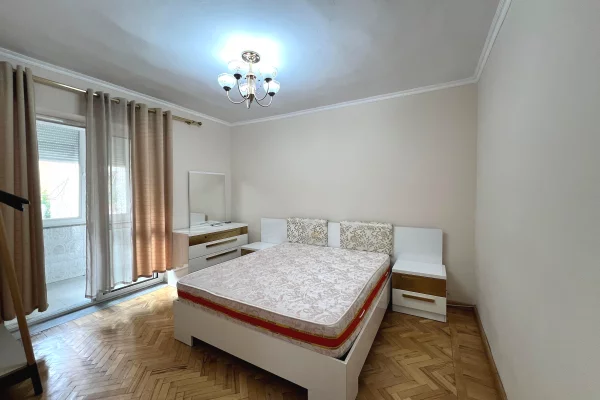 Appartamento in affitto a Tirana 2+1, Arredato