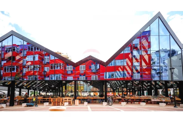 Shtepi ne shitje Apartament ne Tirane, 1+1, Mobilimi Bosh, pa mobiluar, Pagesa 20,500,000  Leke.