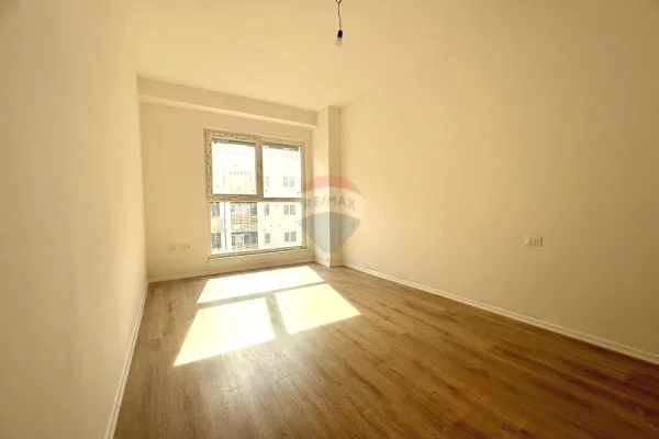 Shtepi ne shitje Apartament ne Tirane, 2+1, Mobilimi Bosh, pa mobiluar, Pagesa 189,900  Euro.