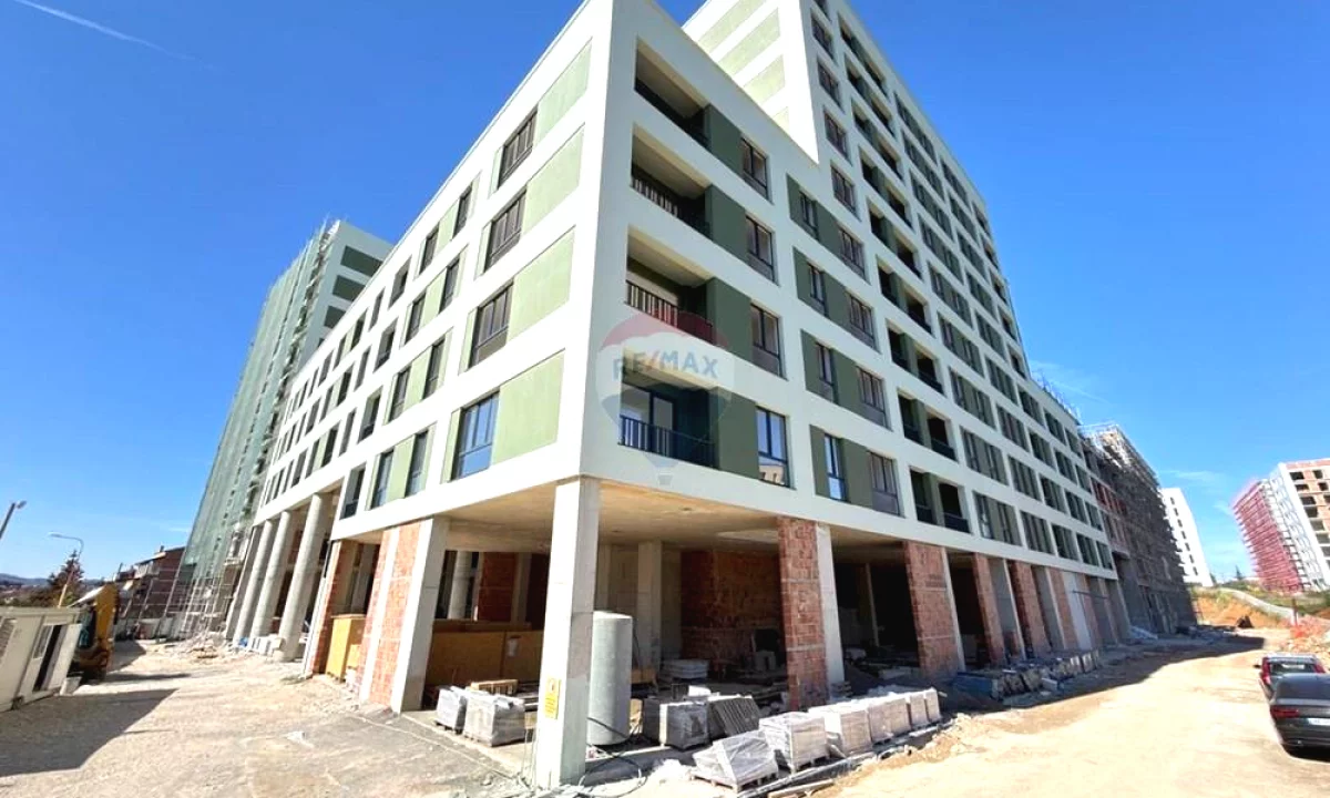 Shtepi ne shitje Apartament ne Tirane, 1+1, Mobilimi Bosh, pa mobiluar, Pagesa 98,700  Euro.