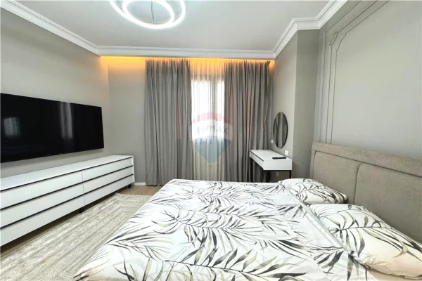 Appartamento in affitto a Tirana 2+1, Arredato