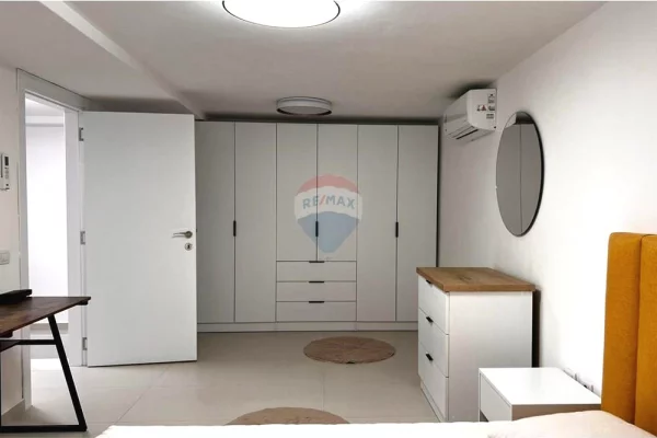 Duplex (casa a 2 piani) in affitto a Tirana 3+1, Arredato