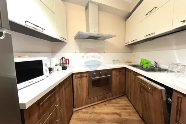 Appartamento in affitto a Tirana 2+1, Arredato