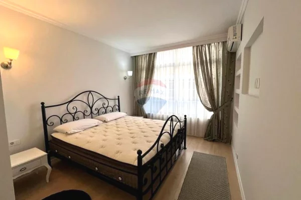 Appartamento in affitto a Tirana 3+1, Arredato