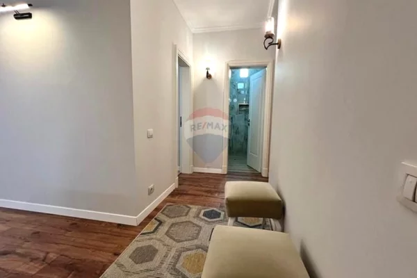 Appartamento in affitto a Tirana 3+1, Arredato