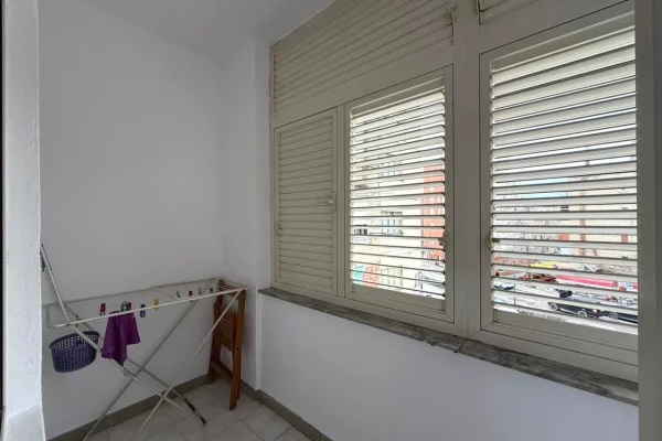 Appartamento in affitto a Tirana 3+1, Arredato