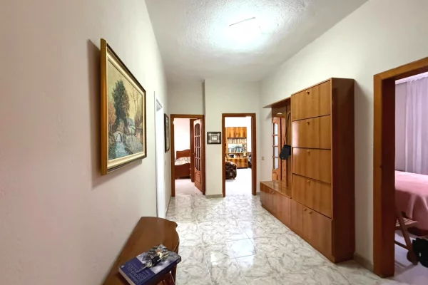 Appartamento in affitto a Tirana 3+1, Arredato