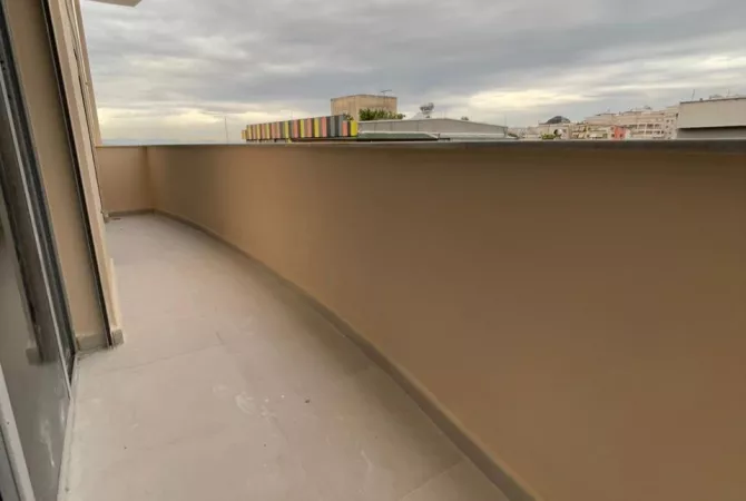 Shtepi ne shitje Apartament ne Tirane, 2+1, Mobilimi E mobiluar, Pagesa 130,000  Euro.