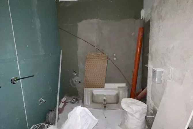 Shtepi ne shitje Apartament ne Tirane, 2+1, Mobilimi E mobiluar, Pagesa 130,000  Euro.