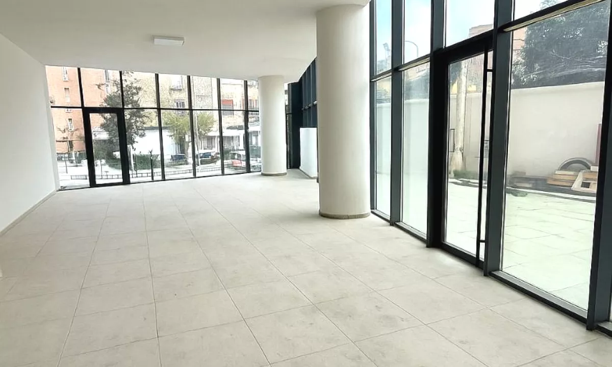 Ambient Biznesi me Qira – Golden Tower, Rr. Mine Peza