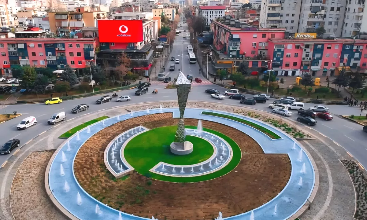 Shtepi ne shitje Apartament ne Tirane, 1+1, Mobilimi E mobiluar, Pagesa 155,000  Euro.