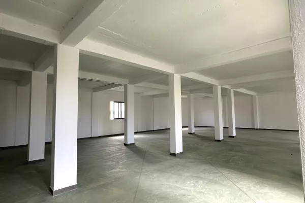 🏢 Shitet Godine 2-Kateshe me Qira – Durres ✨