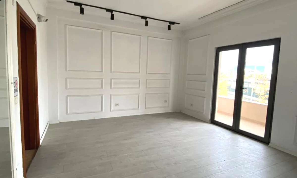 🏢 Jepet me Qira Ambient Komercial – Astir, Tirane