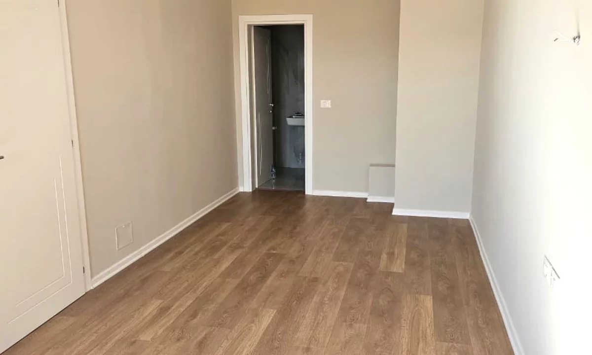 🏢 Jepet me Qira – Ambient Zyre ne Garden Building, Tirane