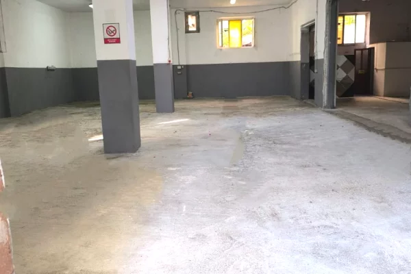 Business Property for Rent 1+1 in Tirana - 1,300 Euro