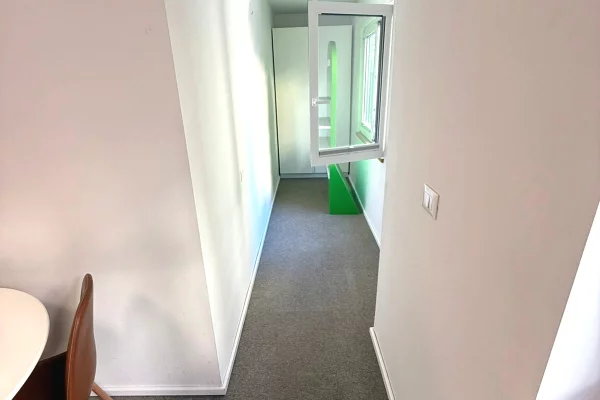 🏢 Zyre me Qira – Zogu i Zi, Tirane