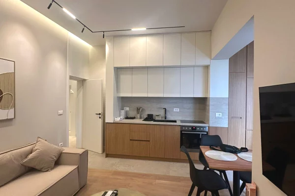 Shtepi me qera Apartament ne Tirane, 1+1, Mobilimi E mobiluar, Pagesa 700  Euro.
