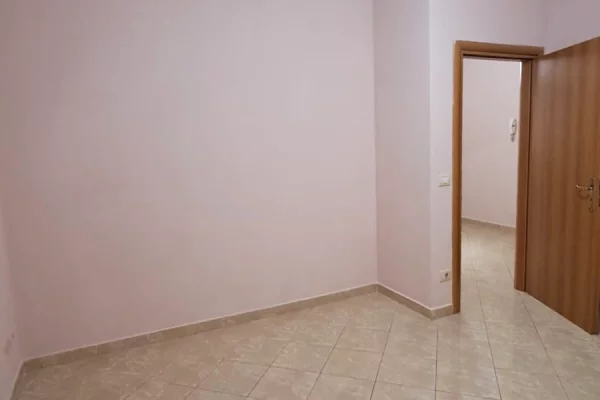 House for Rent 1+1 in Tirana - 400 Euro