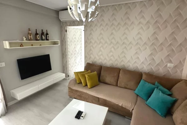 Appartamento in vendita a Tirana 2+1, Arredato