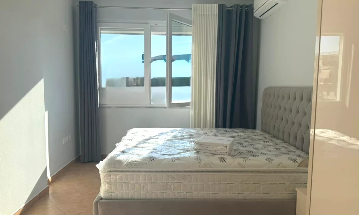 Shtepi me qera Apartament ne Tirane, 2+1, Mobilimi E mobiluar, Pagesa 800  Euro.