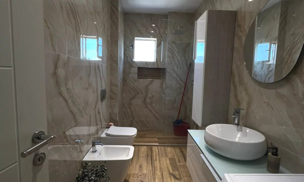 Shtepi me qera Apartament ne Tirane, 2+1, Mobilimi E mobiluar, Pagesa 700  Euro.