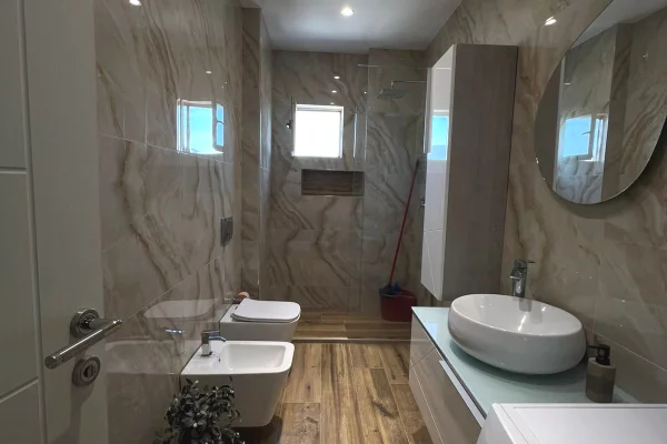 House for Rent 2+1 in Tirana - 700 Euro