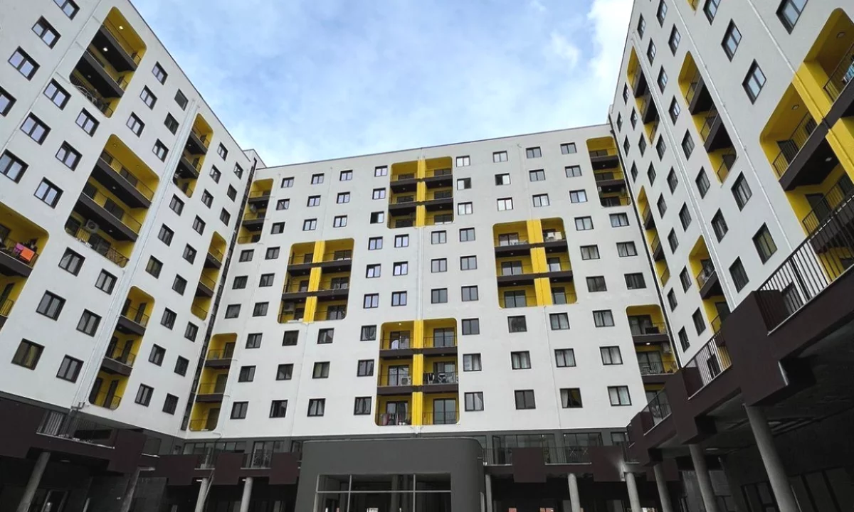 Shitet Ambient Komercial – Grande Gallery, Yzberisht