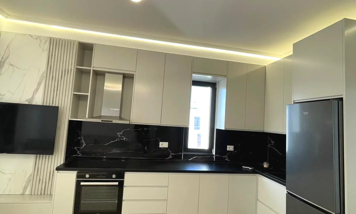 Shtepi ne shitje Apartament ne Tirane, 1+1, Mobilimi E mobiluar, Pagesa 15,500,000  Leke.