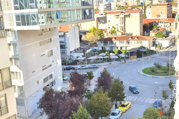 Ambient Komercial në Qira – Komuna e Parisit